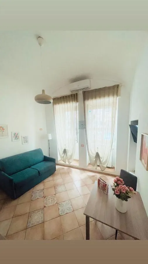 Moka Holiday Νάπολη