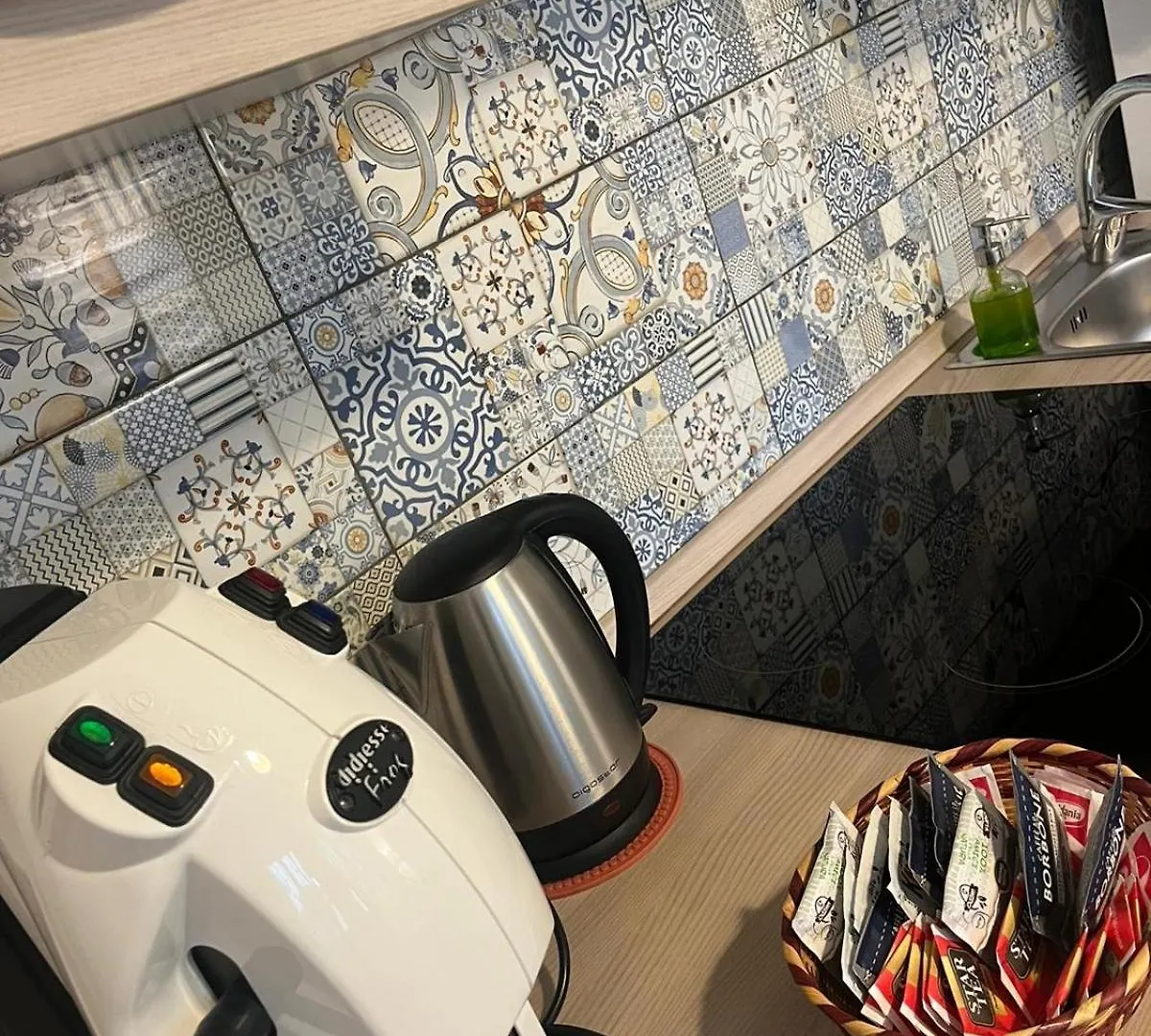 Moka Holiday نابولي